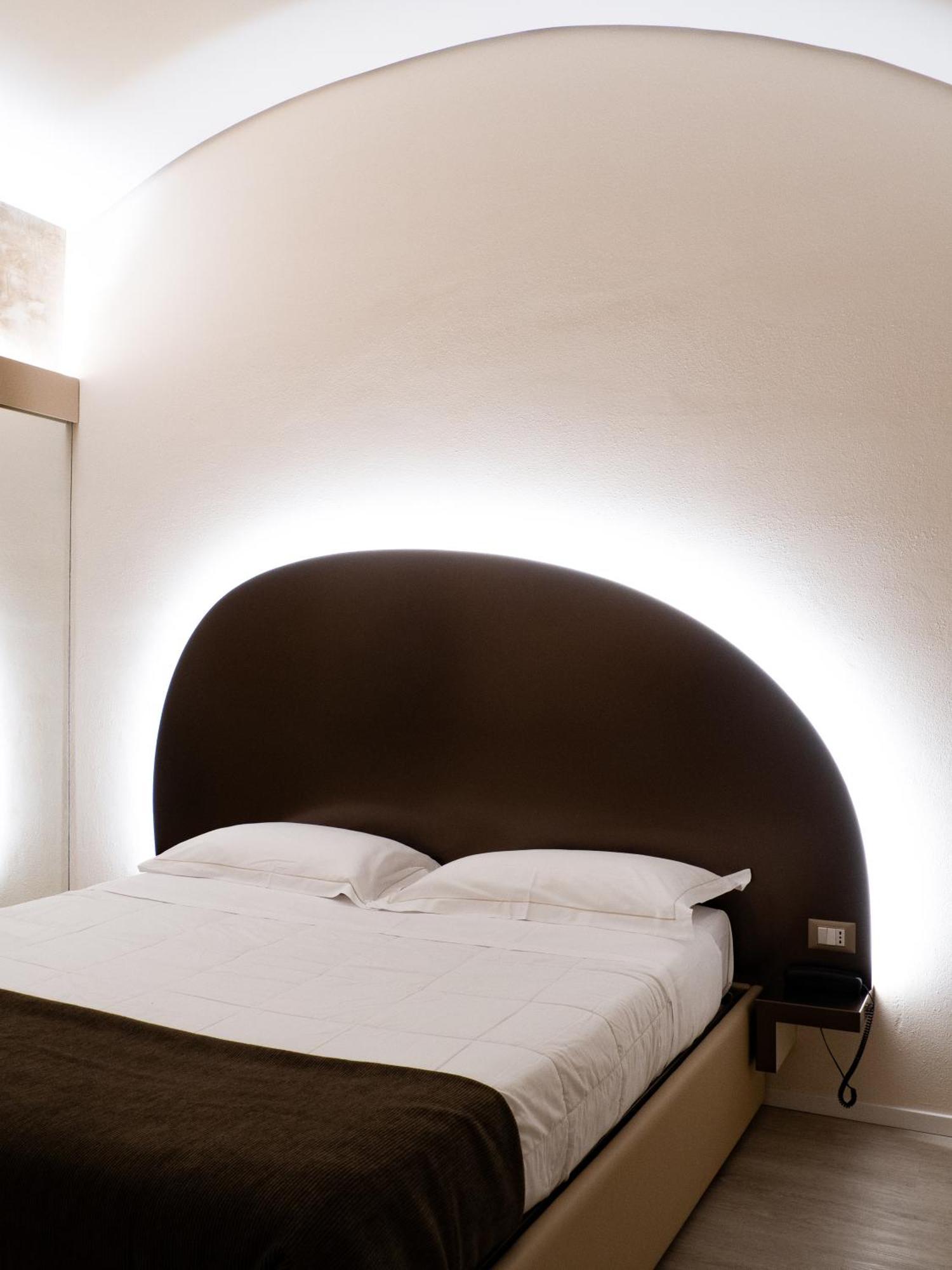 Dealuna Motel Фиденца Экстерьер фото